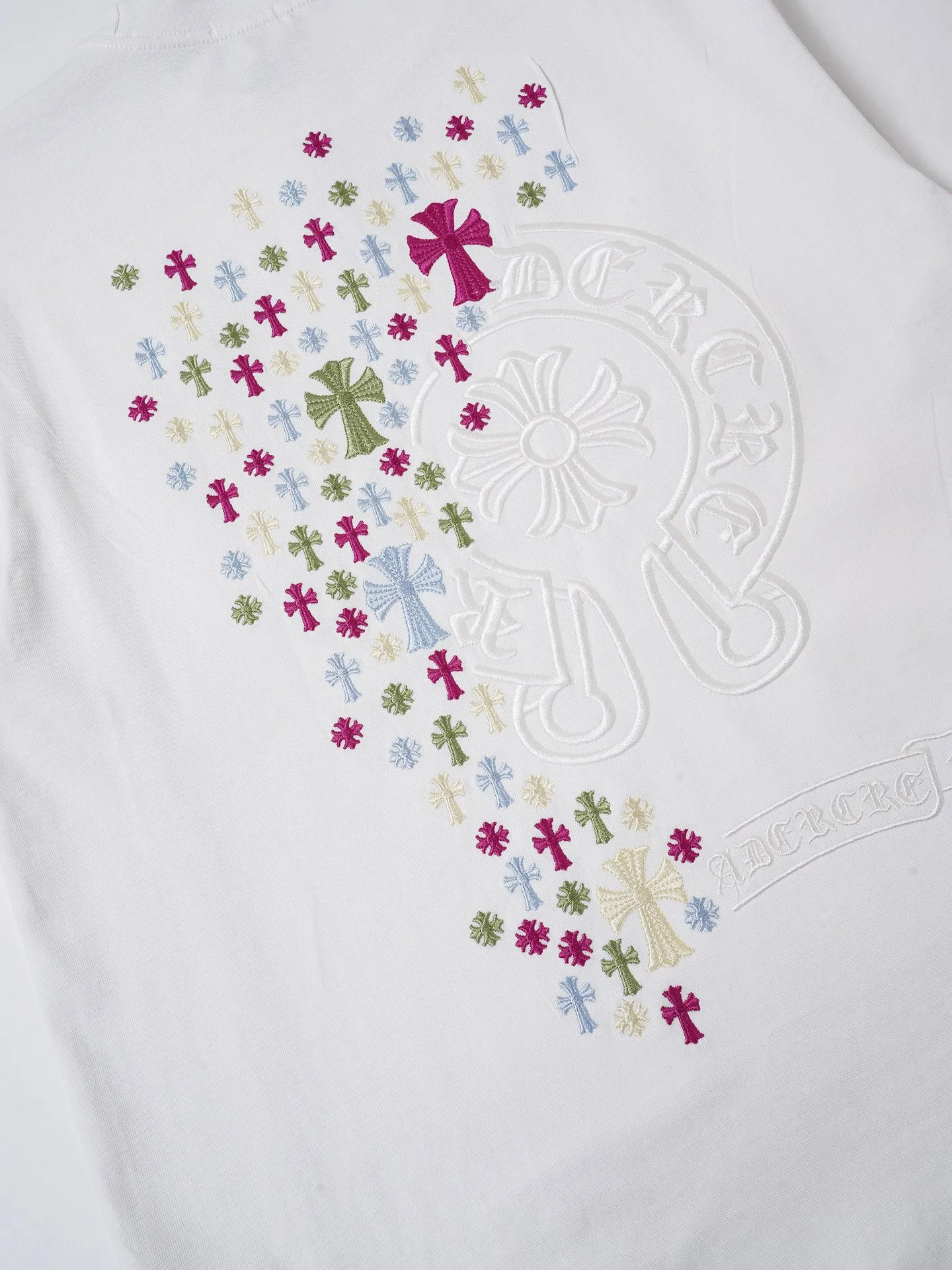 CH 26ss New Arrival T Quality ！ ， ， 。 ， CH ， 。 ， ， Same Style， ， 。 Size：S—XL ：Black White